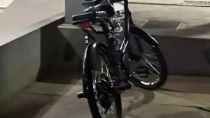 Menina de 3 anos morre atropelada por bicicleta elétrica guiada por adolescente em MS 