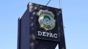 Homem é morto a pauladas por grupo de mulheres após invadir casa e ameaçar mãe com facão em MS