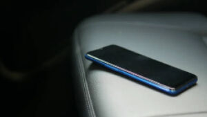 Professor esquece celular em carro de aplicativo e busca ajuda para recuperá-lo: 'é ferramenta de trabalho'