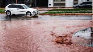 Ciclone que causa tempestade no RS favorece tempo severo em MS e pode causar alagamentos