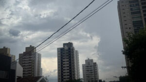 Sem trégua: frente fria deve favorecer mais chuvas acima de 40 mm e ventos de 60 km/h em MS