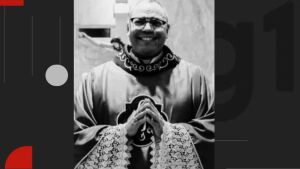 Padre e outras duas pessoas morrem após laje de casa desabar durante cerimônia religiosa 