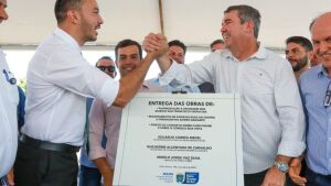 Governador Eduardo Riedel visita Pedro Gomes para entrega de obras e prestigia a Festa do Peão no aniversário da cidade 