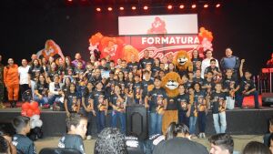 Polícia Militar e Prefeitura de Coxim realizam formatura do Proerd com 450 crianças 