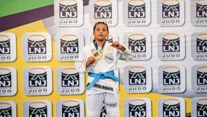 Talento de Coxim: Adélia Moraes, de 9 anos, se prepara para disputar o Mundial No-Gi de Jiu-Jitsu