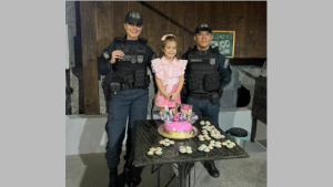 Polícia Militar participa de aniversário de fã mirim em Alcinópolis