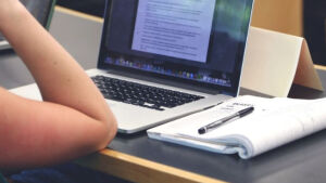 IA é principal preocupação de segurança para negócios no Brasil

