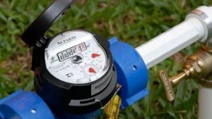 Após vazamento, idosa de MS recebe contas de R$ 10 mil e Justiça proíbe corte de água  