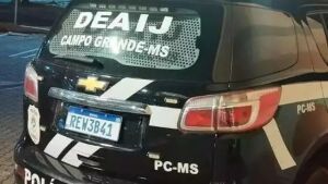 Nudes falsos de adolescentes criados por IA em MS são vendidos dentro de escola a R$ 50