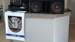Polícia Militar em Coxim apreende equipamento de som após perturbação do sossego 