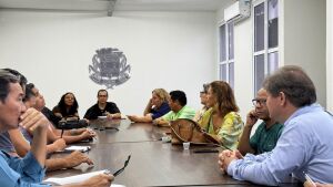 Prefeitura de Coxim encaminha à Câmara Municipal projeto para garantir cumprimento do piso nacional com reajuste de 2,87%