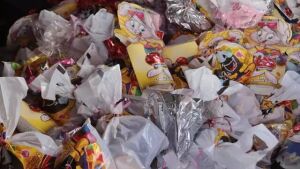 Grupo é suspeito de distribuir ovos de Páscoa para promover o Comando Vermelho em Sonora 