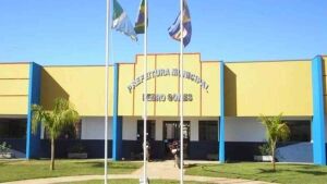 Pedro Gomes está com inscrições abertas em concurso com 13 vagas e salários de até R$ 4,8 mil