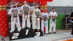Atleta coxinense conquista pódio em importante competição nacional de Karatê Full Contact