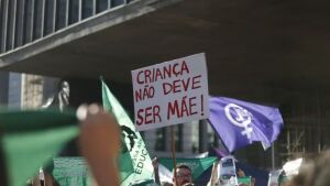 Quase 250 bebês nasceram de meninas estupradas em MS em 2025, aponta Ministério da Saúde