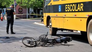 Morre vítima de acidente entre bicicleta elétrica e ônibus escolar em MS 
