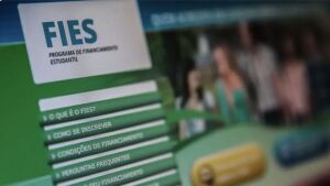 Encerra nesta segunda-feira, prazo para faculdades garantirem vagas no Fies