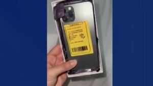 Alunos reclamam após ganharem iPhones usados como prêmio em concurso de redação da UFMS