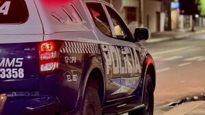 Em Coxim, motorista sem CNH é levado à delegacia após fugir de acidente e alegar falha nos freios do veículo 