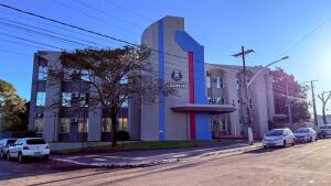 Prefeitura de Coxim oficializa proposta de pagamento de horas a motoristas e acordo com sindicato avança