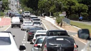 Licenciamento de veículos com placa final 9 vence nesta quarta-feira em MS  