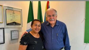 Lúcia da AAVC busca assegurar recursos para pavimentação do bairro Lagoa Dourada em Coxim, independente do resultado das eleições 2026