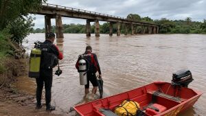Mergulhadores reforçam buscas por homem no Rio Taquari em Coxim 