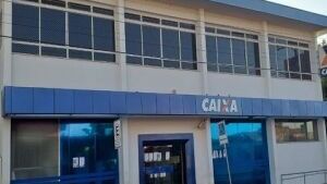 Em Coxim, banco deve devolver em dobro valores descontados de conta de cliente  