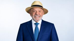 Lula é reeleito presidente do Brasil e conquista 4° mandato