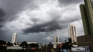 Inmet eleva alerta e todo MS tem perigo de temporal com granizo e ventos de 100 km/h