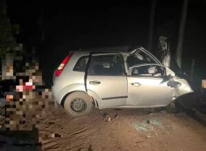 Carro bate em árvore, 2 crianças morrem e 5 passageiros ficam em estado grave