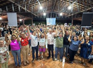 Reuni&atilde;o liderada por Luiz Eduardo re&uacute;ne lideran&ccedil;as e anuncia investimento de R$ 11 milh&otilde;es para Coxim