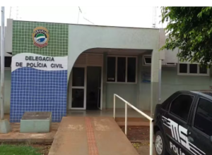 Grupo de 7 encapuzados se passa por policiais, invade casa, rende mulher e executa jovem a tiros em MS