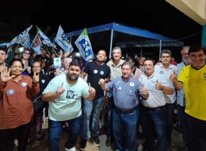 Grande mobiliza&ccedil;&atilde;o re&uacute;ne lideran&ccedil;as e centenas de pessoas em apoio &agrave; reelei&ccedil;&atilde;o de Dagoberto Nogueira em Coxim