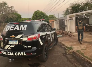 Homem &eacute; preso suspeito de estuprar tr&ecirc;s filhas e assediar sobrinhas em MS