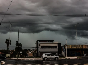 MS entra em alerta vermelho para tempestade com chuvas de mais de 100 mm por dia