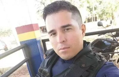 Valtenir Pereira da Silva, réu confesso de assassinatos, enquanto guarda municipal. 