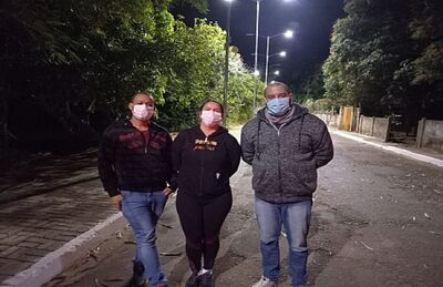 Secretaria de Assistência Social atende moradores de rua durante a noite em Coxim