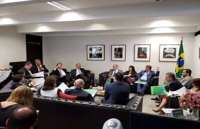 Bancada de MS se reúne com governador em Brasília (DF) para definir liderança do grupo no Congresso