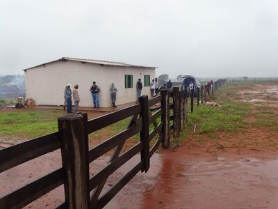 Local onde homem foi morto a tiros por colega após confusão em churrasco de peões na Fazenda São Mateus.