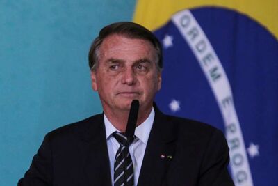 Bolsonaro explicou que não poderia sancionar o projeto porque, munido de pareceres de ministérios envolvidos na matéria, como as pastas da Economia e da Saúde, foi aconselhado a vetar ou poderia incorrer em crime de responsabilidade.  