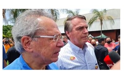 Bolsonaro tem conversado com Paulo Guedes sobre futuro da Petrobrás.