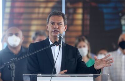 Em evento, prefeito demonstrou estar preocupado com a filha 