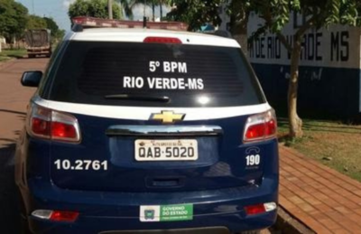 PM prende homem por furto e com mandado de prisão em aberto em Rio Verde.