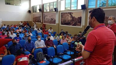 Vander Loubet e lideranças do PT em MS, se reuniram em Dourados.