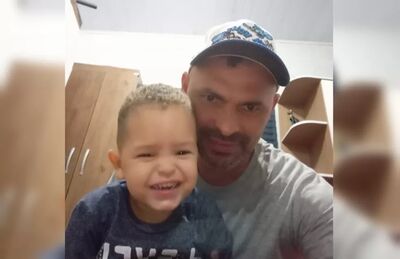 Pedro Quirino com o filho de 2 anos, que morreu engasgado com balinha em Alto Paraíso de Goiás 