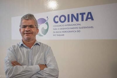 Enelto Ramos, prefeito de Sonora, reeleito presidente do Cointa.