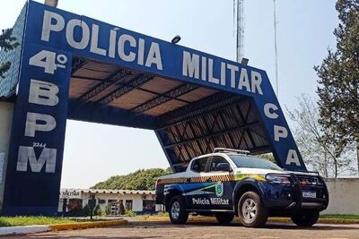 Viatura do 4º Batalhão de Polícia Militar.