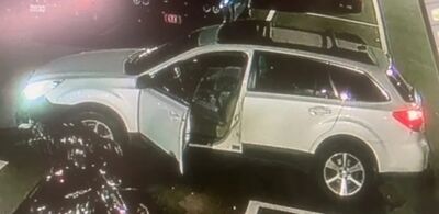 Polícia divulgou foto de possível carro envolvido no ataque nos Estados Unidos.