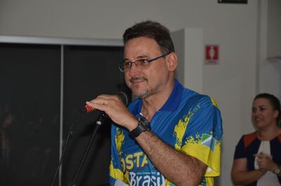 Waldeli dos Santos Rosa durante evento de posse do diretório do MDB. 
